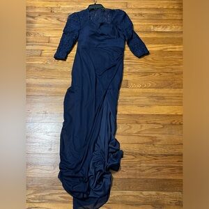Elegant Navy Blue Evening Gown